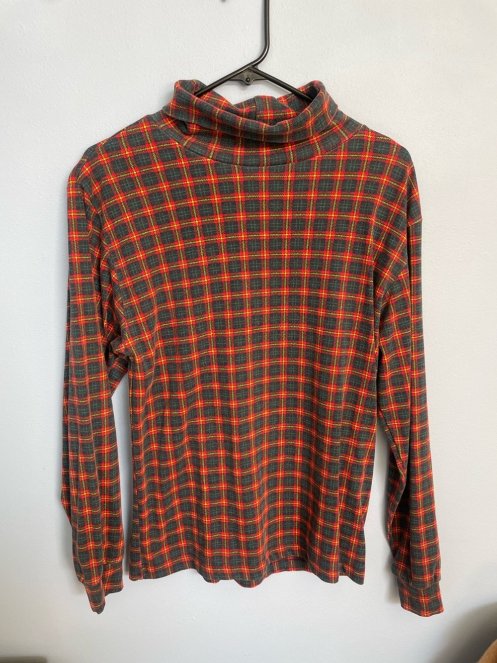 Vintage Plaid Turtleneck Long Sleeve Top in Olive and Red